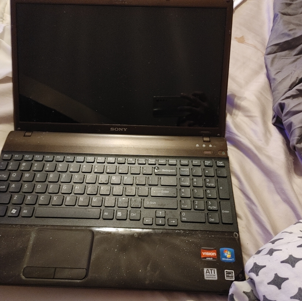 Labtop - Picture 3 of 7